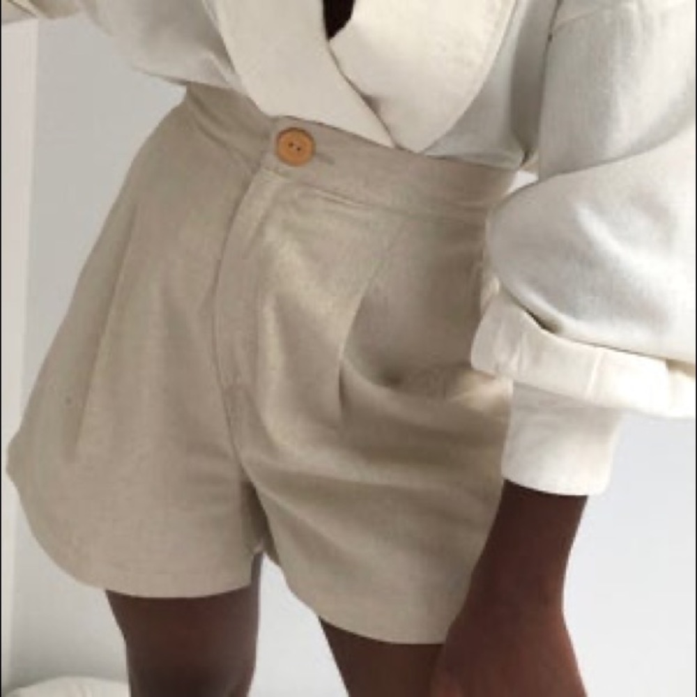 Nanin trouser shorts size small like new